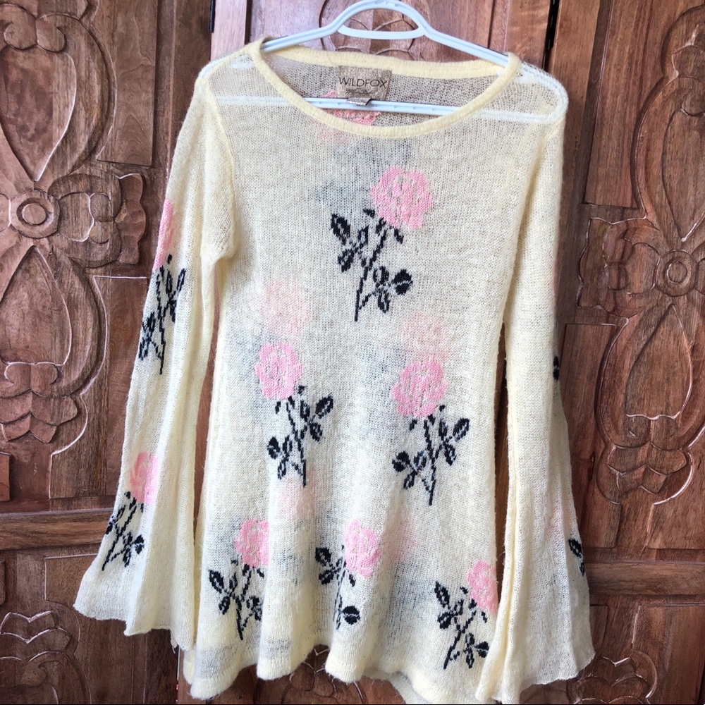 WILDFOX - Gold Label - Yellow Floral Sweater